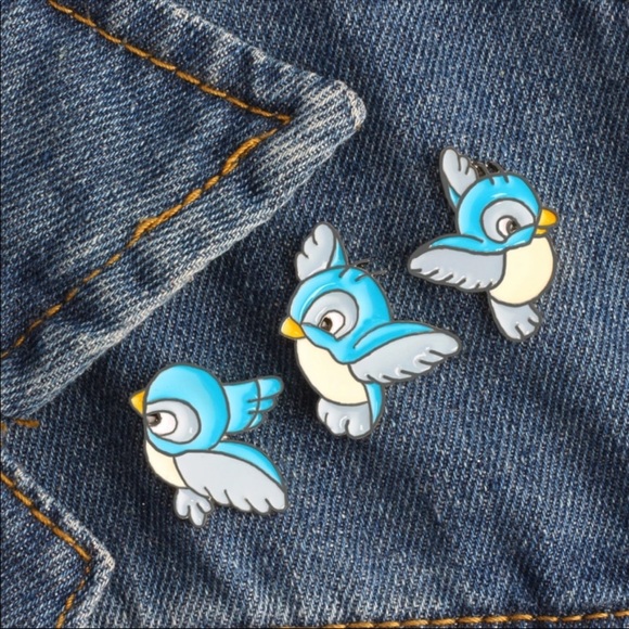 Jewelry - NEW - Snow White 3 Piece Bird Enamel Pin Set